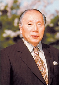 2代目理事長人見　楠郎